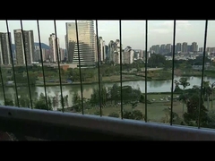 Balkon-unsichtbarer Grill