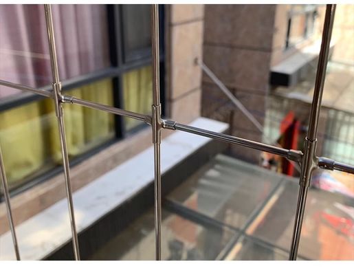 Anpassbares Sicherheitsgrill für Balkone aus Stahldraht Struktur 316 Qualität und Drahtkonstruktion 316 Draht 3 7 mit Teflonbeschichtung 2,0 mm