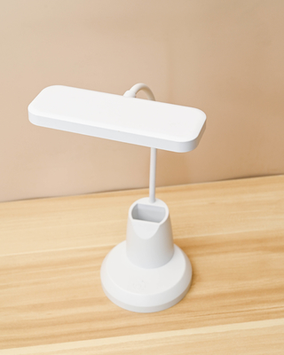 Einstellbare Armklappbare USB-Tischlampe mit Touch-Switch