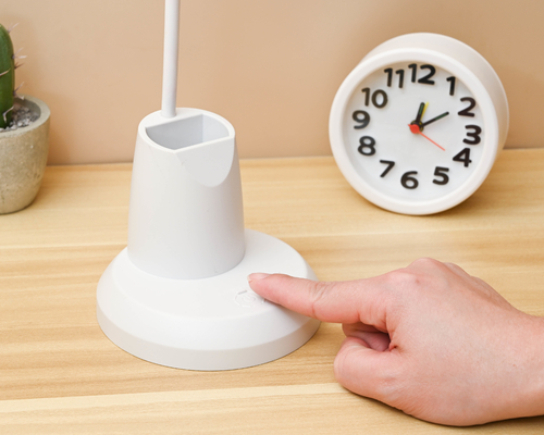 Touch Control Led Tischlampe mit 6500-8000K Farbtemperatur 5W Leistung 10 Glühbirnen Kleine Tischlampen