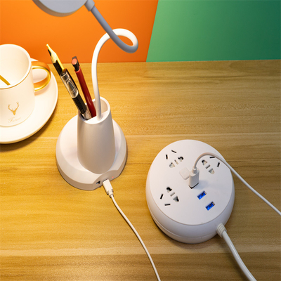 Moderne LED-Tischlampe mit einstellbarer Farbtemperatur für die Umgebungsbeleuchtung