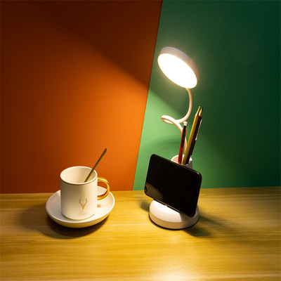 Dimmbare LED-Schlafzimmer-Tischlampe 3500-6500K Farbtemperatur 5W Leistungslicht