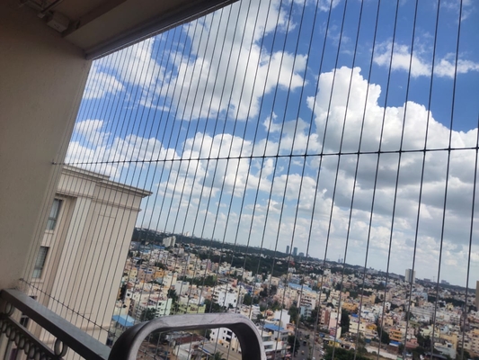 Stylische ClearView Seitendeckung Vertikales Nylon Stahl Drahtseil Seil Edelstahl Drähte Fenster Unsichtbares Gitter