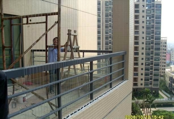 Balkon mit unsichtbarem Gitter 100 kg Lastkapazität für maximale Raumnutzung