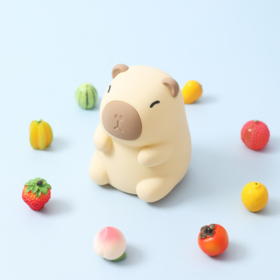 Benutzerdefiniertes Logo Capybara Kinder Geschenk Schlafzimmer Schlafzimmer Süßes Weiches Lampenfarbe Schräg Hund Silikon Nachtlicht