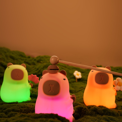Lustige Cartoon Capybara Nachtlicht Tippsteuerung 1200mAh Wiederaufladbares Schlaflicht mit 7 wechselbaren Farben