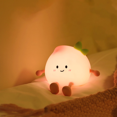 2024 Neue kreative Pfirsichform Nachtlampe Weiches Silikon 7 Farbwechselndes Augenpflege Nachtlicht für Kinder Geschenke Schreibtischlampe