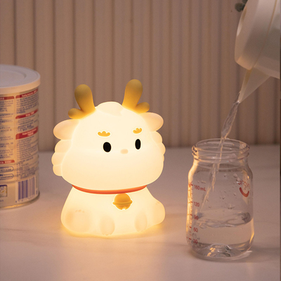 LED-USB Wiederaufladbares Dimmen Dragon Touch Cartoon Süßes Schlafzimmer Dekor Silikon Baby Loung Tischlampe Nachtlicht