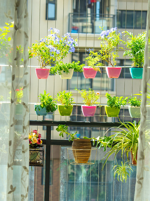 Der modernste Schutz der Gesellschaft Balkon Unsichtbares Gitter