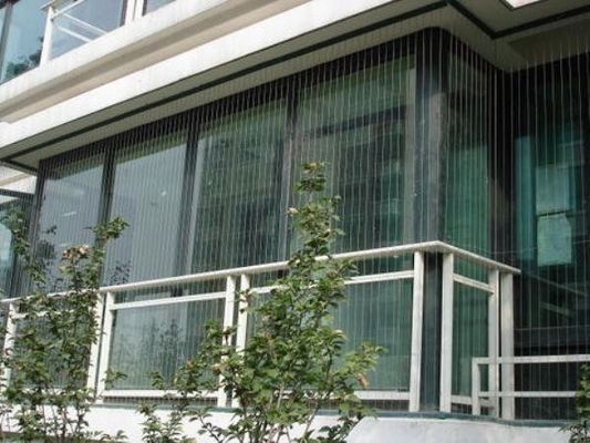 100 kg Ladekapazität Balkon Unsichtbares Gitter mit grauer Farbe
