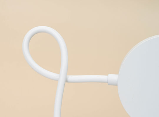 Großhandel Kinder Moderne LED-Tischlampe Hals Clip-On Touch Control USB Wiederaufladbares weißes Nachtlicht für Studenten