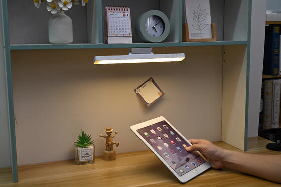 Starke magnetische Adsorption Led Augenschutz Wiederaufladbar 800mA Lampe Kühllicht USB-betriebene Lernlichter