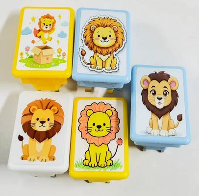 Plug-in Nachtlicht Lampe Cute Look Kunststoff Basismaterial bietet bequeme Nachtbeleuchtung für Zuhause und Büro