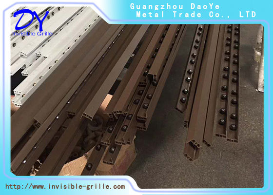 6m langer Balkon-unsichtbarer Grill mit Edelstahl-Schraube